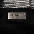 Pikkukuva 5 / 9: Pre-owned Chanel CC Quilted Metallic Calfskin Zip Clutch Silver