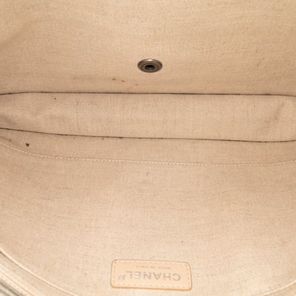 Pre-owned Chanel Canvas Iliad Flap Clutch White