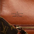 Miniatyrbild 5 av 10: Pre-owned Louis Vuitton Monogram Pochette Dame PM Brown