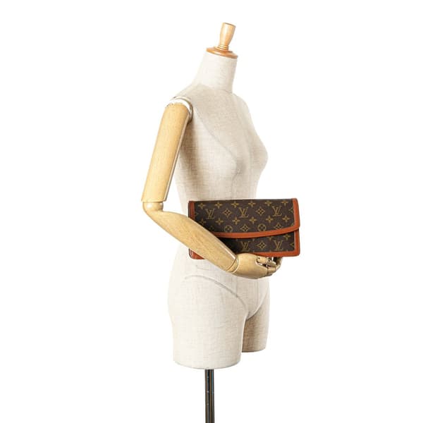 Pre-owned Louis Vuitton Monogram Pochette Dame PM Brown