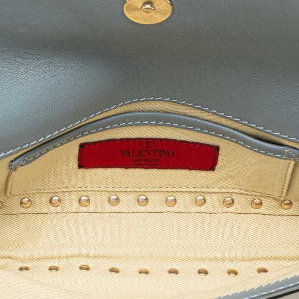 Pre-owned Valentino Nappa Rockstud Bangle Clutch Blue