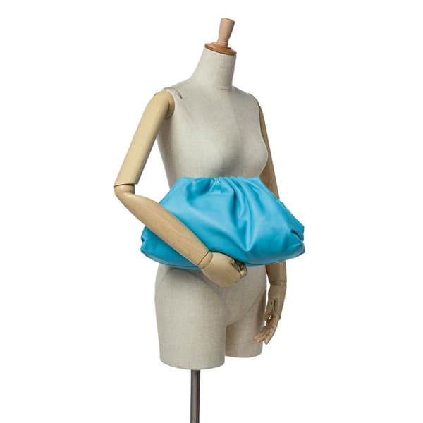 Pre-owned Bottega Veneta Lambskin The Pouch Blue