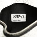Miniatyrbillede 5 af 10: Pre-owned LOEWE Embossed Leather Anagram Repeat T Clutch White