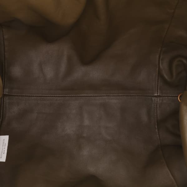 Pre-owned Bottega Veneta Lambskin The Pouch Brown