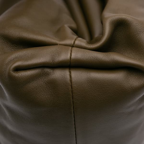 Pre-owned Bottega Veneta Lambskin The Pouch Brown