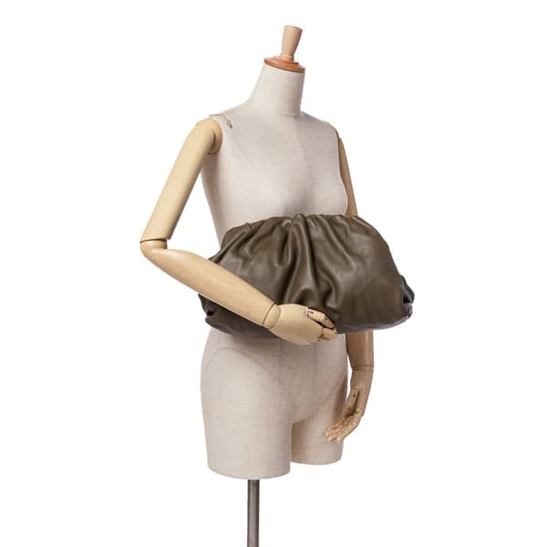 Pre-owned Bottega Veneta Lambskin The Pouch Brown
