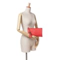 Miniatyrbild 10 av 10: Pre-owned Gucci Calfskin Bamboo Clutch Red