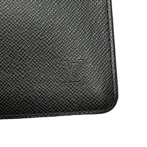 Pre-owned Louis Vuitton Taiga Selenga Black