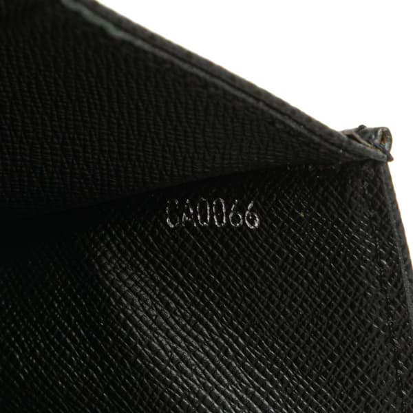 Pre-owned Louis Vuitton Taiga Selenga Black