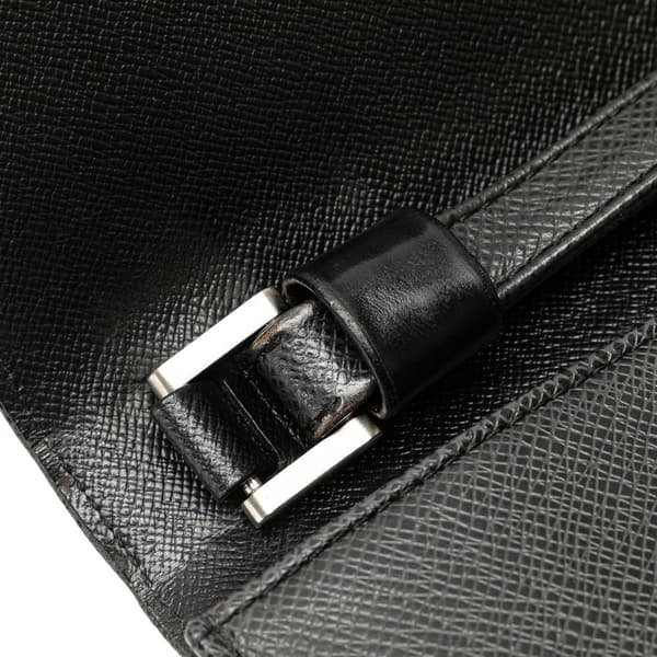 Pre-owned Louis Vuitton Taiga Selenga Black