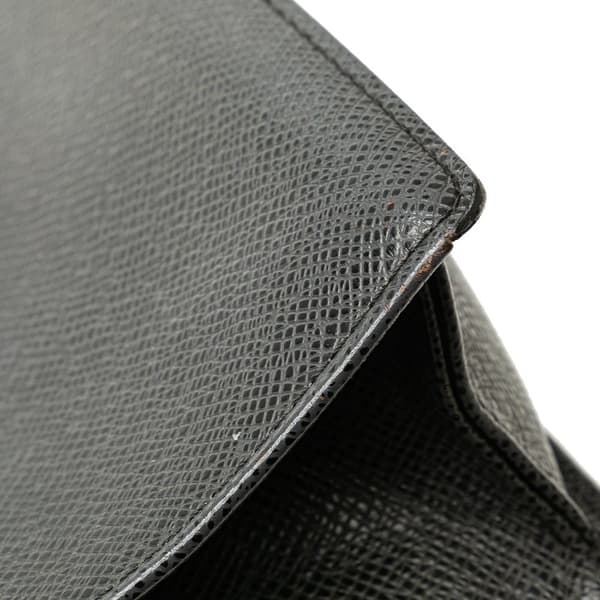 Pre-owned Louis Vuitton Taiga Selenga Black