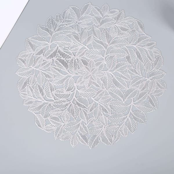 INF Set med 6 bordsunderlägg med elegant lövdesign Silver
