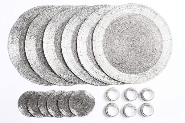 Penguin home - 3553 - Set med glasunderlägg, servettringar och runda bordstabletter Glaspärlor 18 delar, silver