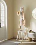 Miniatyrbillede 2 af 6: Rootz White Clothes Rack - Garderobearrangør - Opbevaringsplads - Gummi træ - 34,7 cm x 34,7 cm x 170,5 cm
