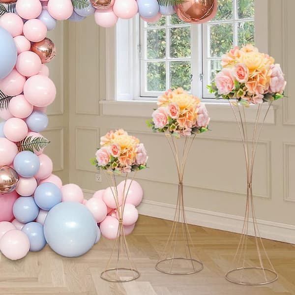 Blomsterställset, Elegant Guldfinish, Hållbar Järnkonstruktion, Tre Storlekar Ingår