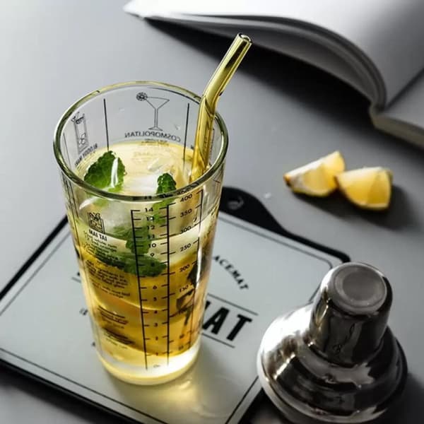 Cocktailshaker med Recept och Mått