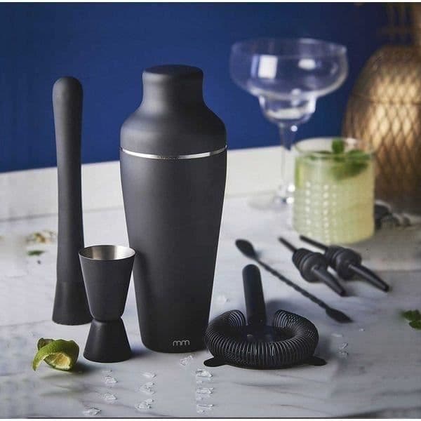 9-delad cocktailshaker och kokarset med bok