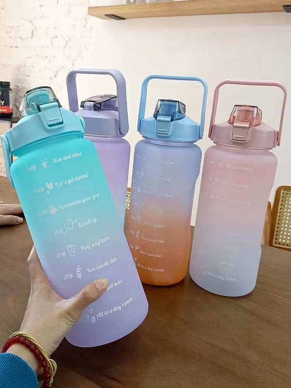 SPORTSVANDFLASKE 2L SPORTSFLASK MED SUGERØR TRITAN-fri BPA