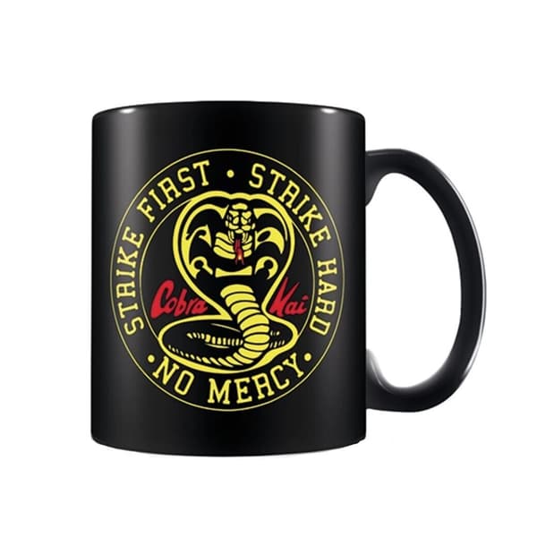 Cobra Kai Emblem krus Black/Yellow/Red One Size