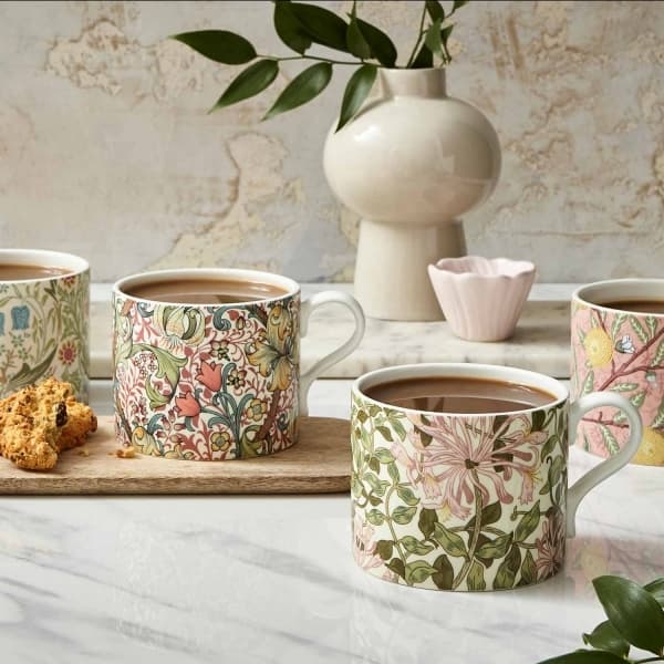 Fruit & Honeysuckle Mugs 34cl, 2-pack - Morris & Co