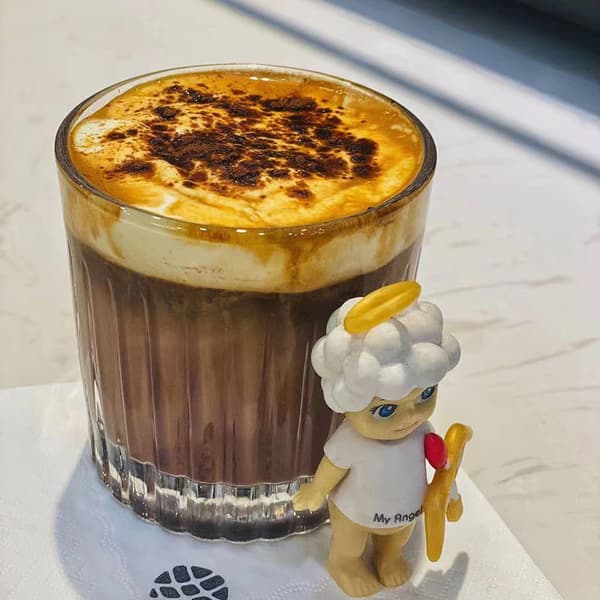 Kristallglas för Mocha Latte - Elegant Design för Kaffeälskare
