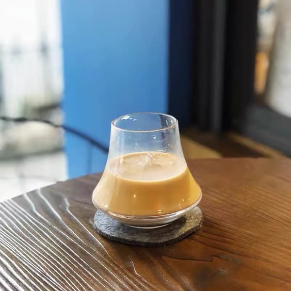 Elegant Glasmugg för Kaffe - Modern Design för Din Dagliga Kopp
