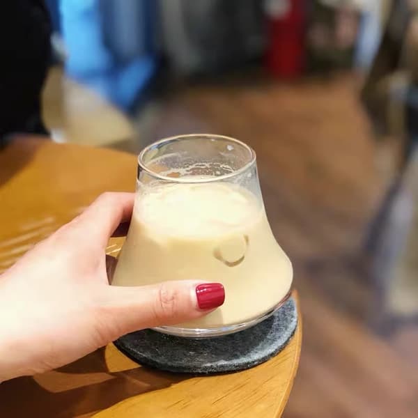 Elegant Glasmugg för Kaffe - Modern Design för Din Dagliga Kopp