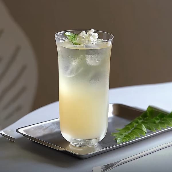 Stilfuldt isglas, friskt og elegant drikkeglas