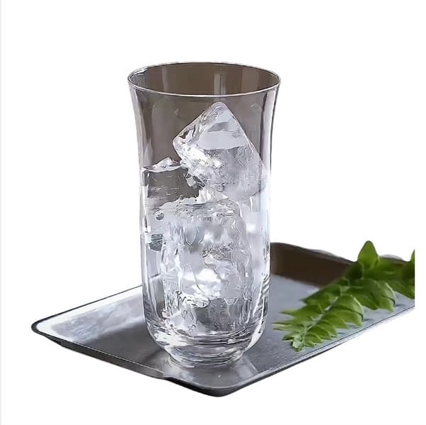 Stilfuldt isglas, friskt og elegant drikkeglas