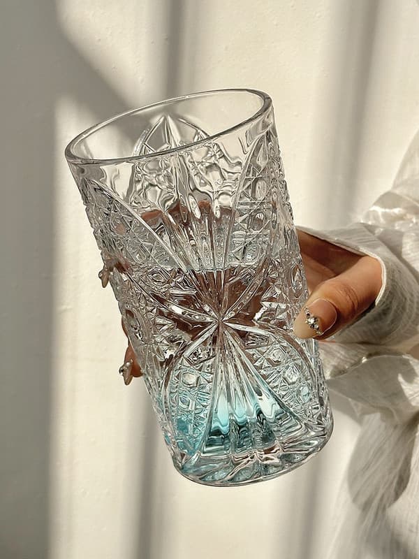 Sæt med to dekorerede krystalglas, elegante drikkeglas til hjemmet