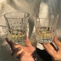 Miniatyrbillede 3 af 4: Elegante krystalglaskrus med dekorativt mønster - sæt med 2