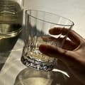 Miniatyrbillede 4 af 4: Elegante krystalglaskrus med dekorativt mønster - sæt med 2