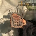 Miniatyrbillede 1 af 4: Elegante krystalglaskrus med dekorativt mønster - sæt med 2