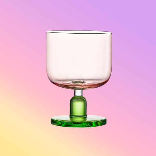 Tonet glas med høj fod
