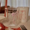 Miniatyrbild 3 av 4: Glas med rosetttryck