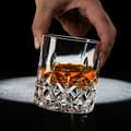 Miniatyrbillede 3 af 4: Whiskyglas med barkmønster