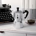 Miniatyrbild 10 av 10: Bialetti Moka Express Moka kruka 0,2 L Aluminium, Svart