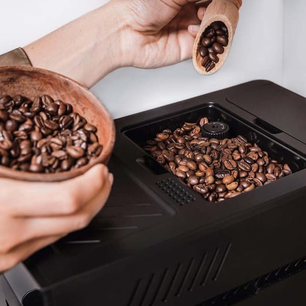 Cecotec Integroitu Superautomaattinen Kahvinkeitin Cremmaet Compact