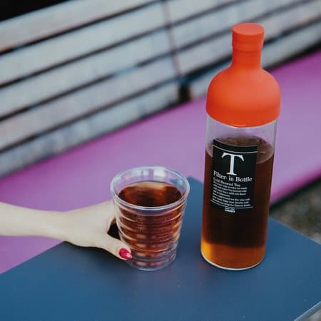 Hario Cold Brew Tea -suodatinpullo - punainen 750 ml