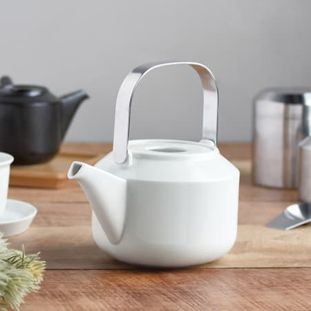 KINTO - BLADDER TIL TE - Kande med te-infuser af stål - Hvid 600ml