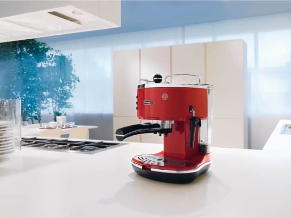 De'Longhi Icona ECO 311.R - Kaffemaskin med melkeskummer - 15 bar - rød