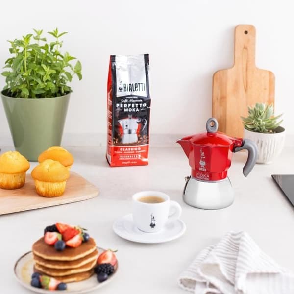 BIALETTI Italiensk Mocka induktion kaffebryggare 4 koppar - Röd