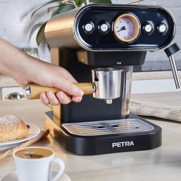 Petra PT5108VDEEU7 3-i-1 Espressomaskin, BPA-fri 1.2L Espressokaffe med dampdyse, Kompatibel med kapsler 3054