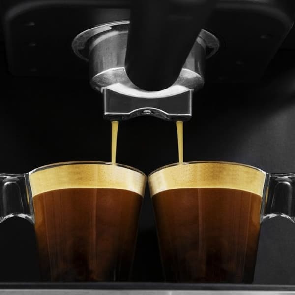 Cecotec Espresso Power Espresso Professionale kaffemaskin. 20 bar tryck, manometer, 1,5 l, dubbel utgångsarm, ångmunstycke,
