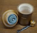 Miniatyrbild 3 av 4: Elektrisk kaffekvarn - Hario kaffekvarn - MCD-2 - Kaffekvarn, Grå, Medium