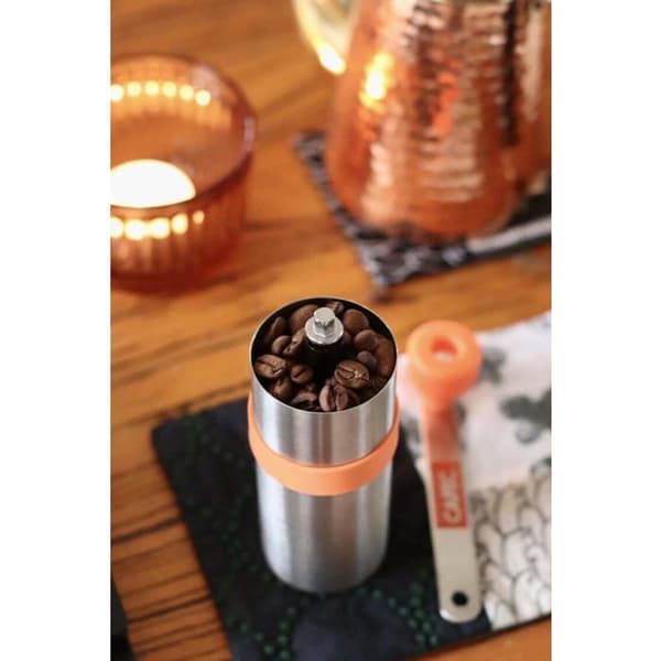 Cafec usa CAFEC Tsubame manuell kaffekvarn med keramisk blad och avtagbar, tvättbar kropp i rostfritt stål.