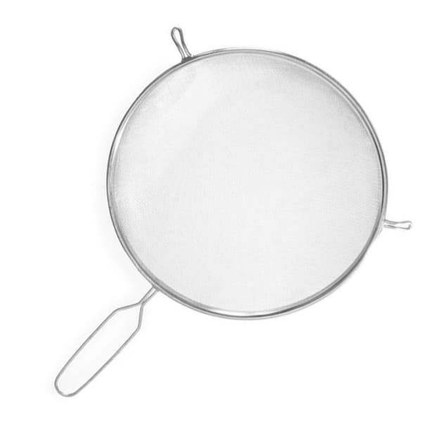 Tiheä terässiivilä siivilöimiseen ja soseuttamiseen. 250 mm - Hendi 635605
