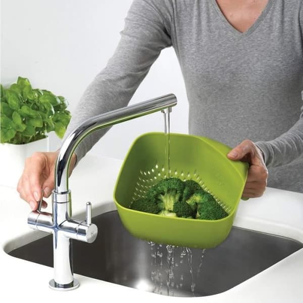 Joseph Joseph - Medium Green Plastic Square Durkslag