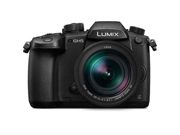Panasonic Lumix DMC-GH5 + Leica 12-60mm F2.8-F4.0, 20,3 MP, 5184 x 3888 piksler, Live MOS, Full HD, Berøringsskjerm, Sort