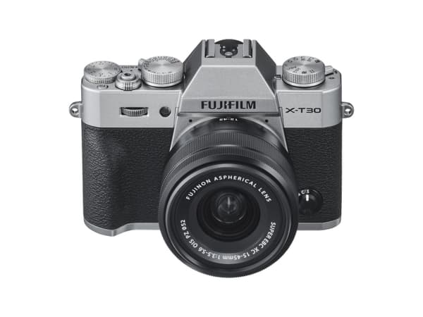 Fujifilm X-T30 II + 15-45mm sidabrinis